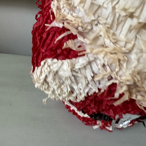 Vintage Santa Claus piñata tissue paper - Picture 4 of 11